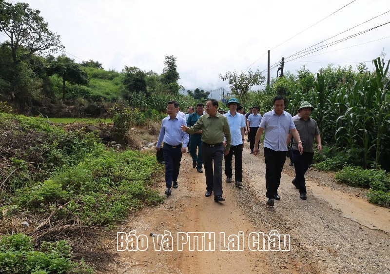 Bí thư Tỉnh ủy Lê Minh Ngân kiểm tra công tác sắp xếp, ổn định dân cư tại xã Phong Thổ