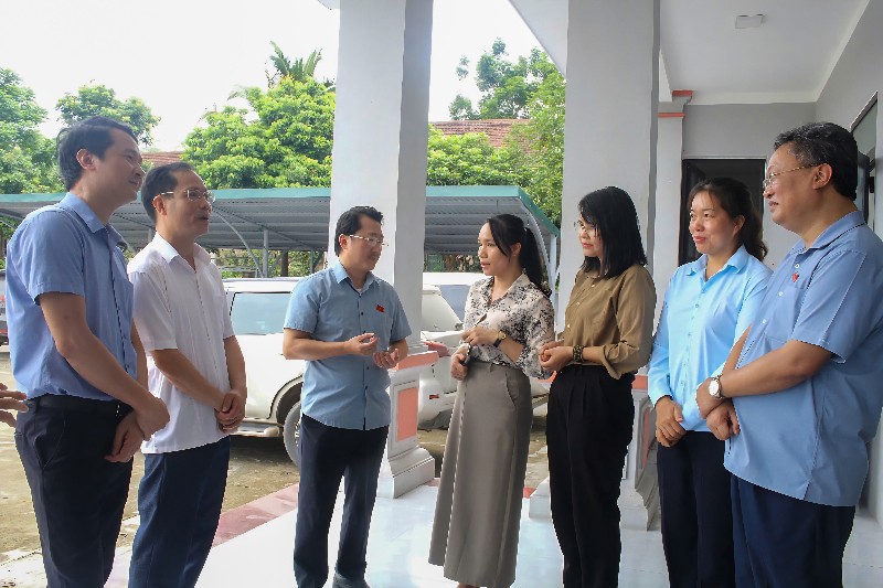Xứng đáng người đại biểu dân cử