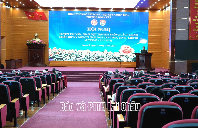 Tuyên truyền, giáo dục truyền thống cách mạng cho thanh thiếu nhi phường Đoàn Kết