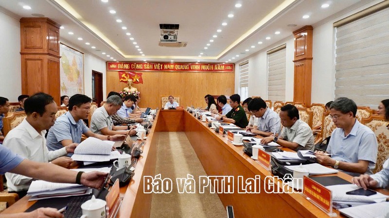 UBND tỉnh: Phiên họp chuyên đề tháng 7 (lần 2) 