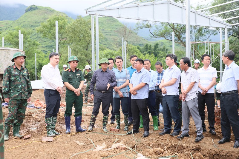 Thường trực Tỉnh uỷ làm việc với Ban Thường vụ Đảng uỷ xã Mường Than