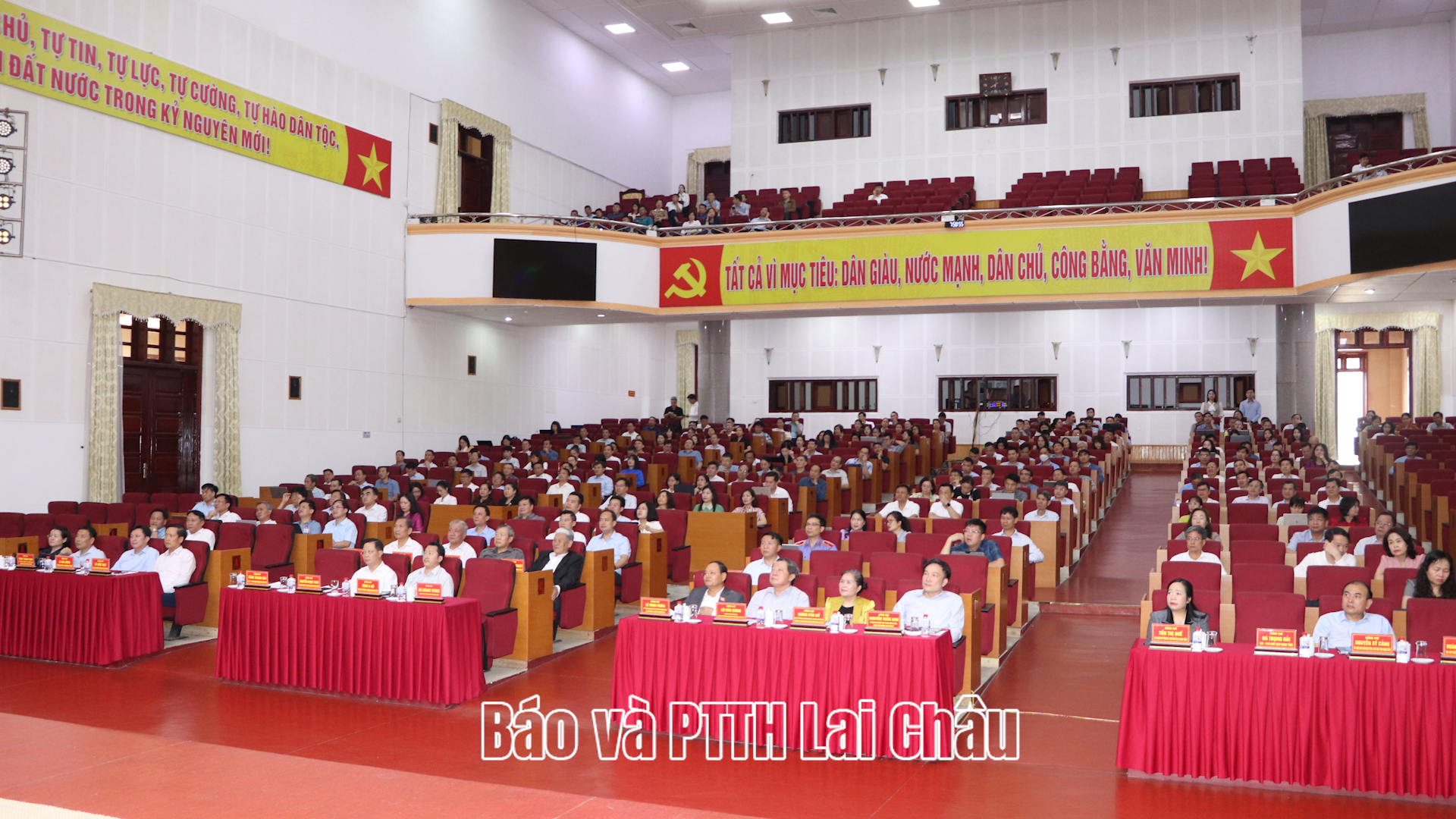 Hội nghị toàn quốc quán triệt và triển khai thực hiện Nghị quyết Hội nghị Trung ương 3