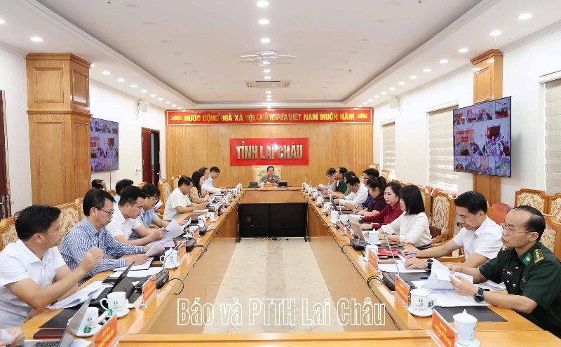 Hội nghị trực tuyến về tiến độ khám sức khỏe định kỳ miễn phí cho người dân