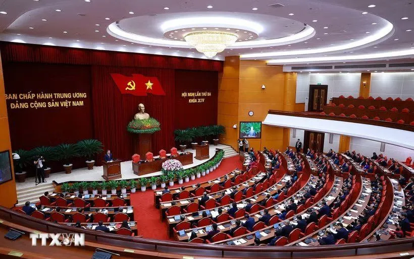 Bộ Chính trị ban hành Chương trình hành động thực hiện Nghị quyết Trung ương 3 về đổi mới mô hình phát triển Việt Nam