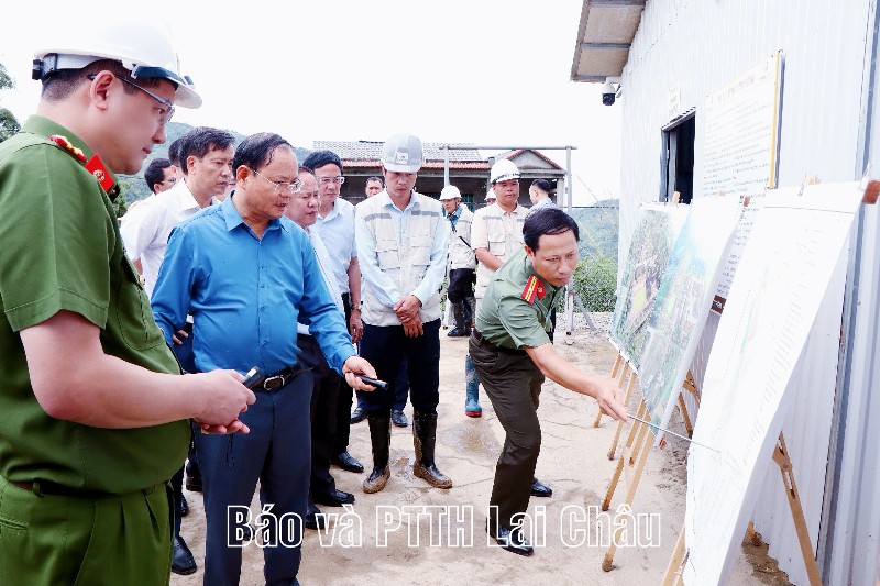 Bí thư Tỉnh ủy Lê Minh Ngân: Quyết tâm hoàn thành toàn bộ các hạng mục Trường Phổ thông Nội trú liên cấp xã Dào San trước ngày 31/12