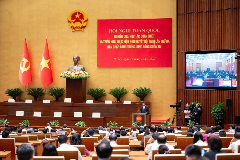 Kết luận về tiếp tục hoàn thiện, vận hành hiệu quả mô hình tổ chức tổng thể của hệ thống chính trị, mô hình chính quyền địa phương 2 cấp