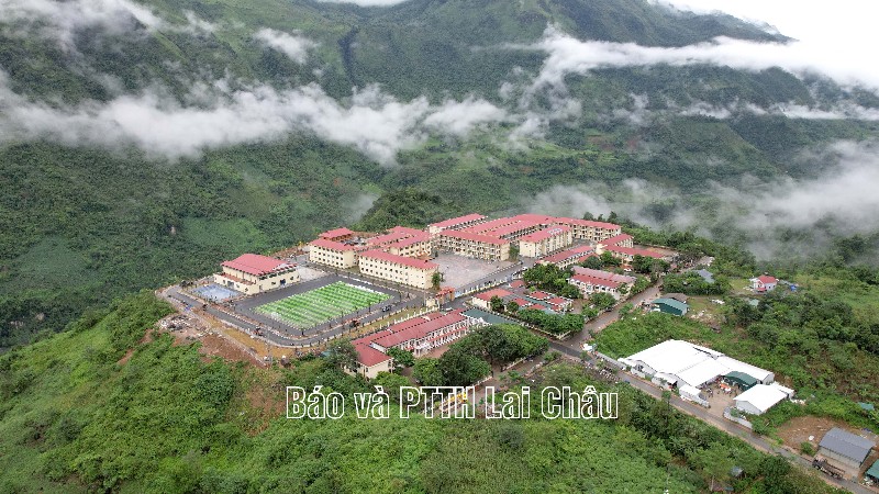 Dựng trường nơi biên giới, mở lối tương lai