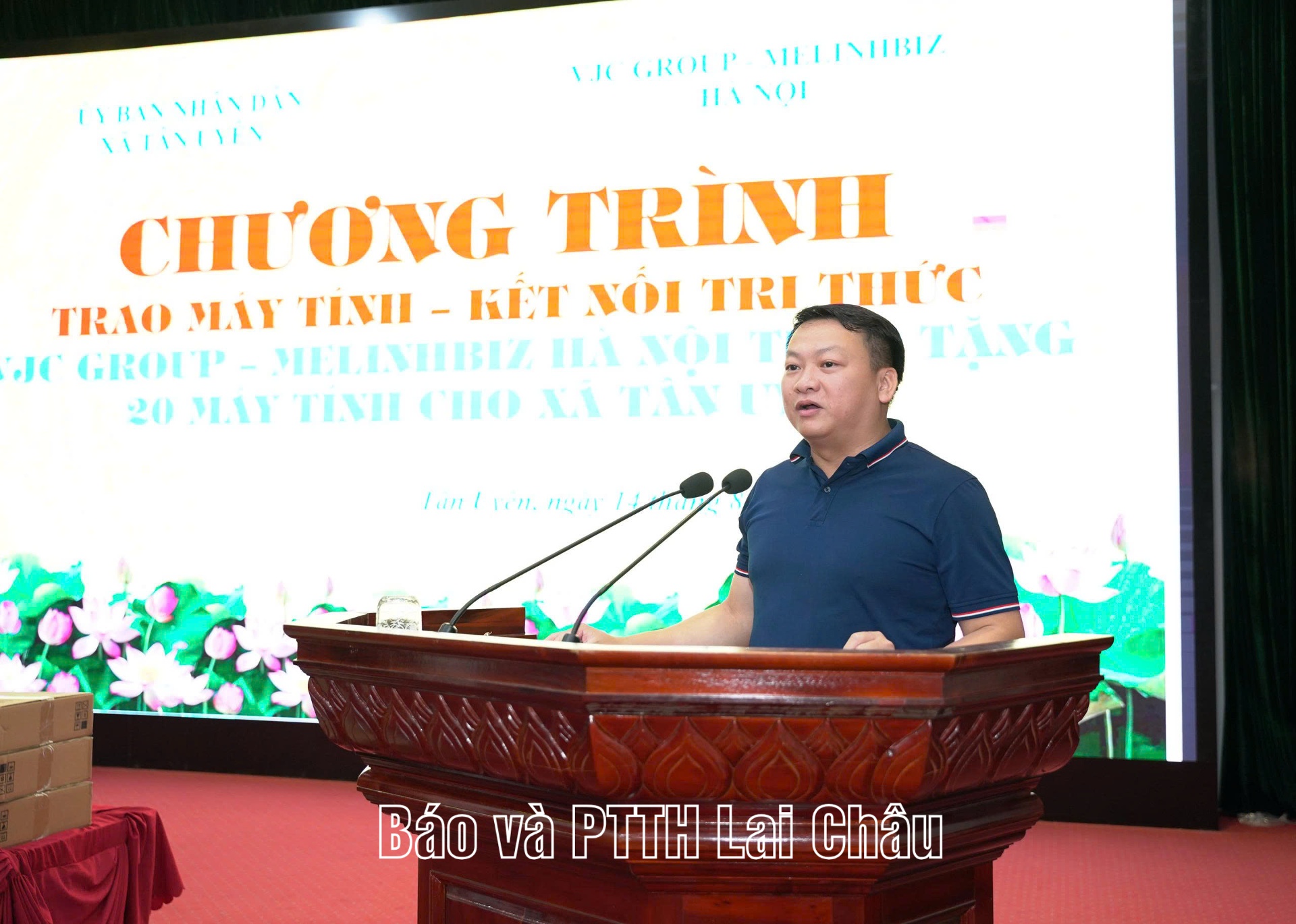 2 2