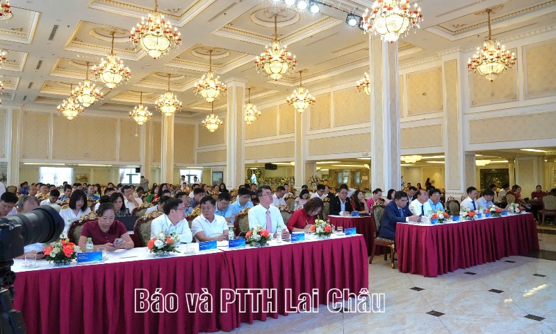 Phiên đối thoại tỉnh Lai Châu với chủ đề “Kinh tế tư nhân Việt Nam: Đột phá thể chế - Hợp lực công tư"