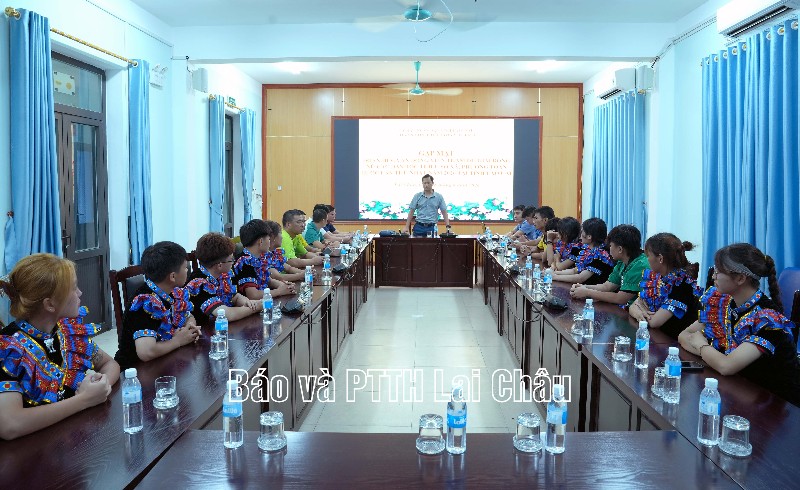 Gặp mặt huấn luyện viên, vận động viên tham dự Giải bóng đá nữ các dân tộc thiểu số Việt Nam Cúp VTV lần thứ nhất 