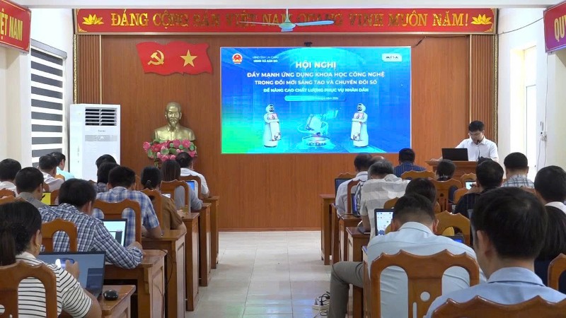 Nâng cao chất lượng đội ngũ cán bộ 