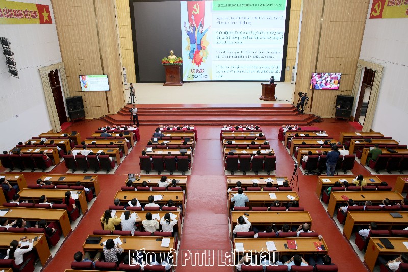 Hội nghị nghiên cứu, học tập, quán triệt, tuyên truyền, triển khai thực hiện Nghị quyết Hội nghị lần thứ ba Ban Chấp hành Trung ương Đảng khóa XIV