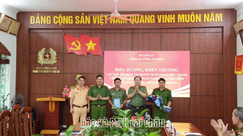 Biểu dương, khen thưởng tập thể, cá nhân có thành tích trong đấu tranh Chuyên án 0826C