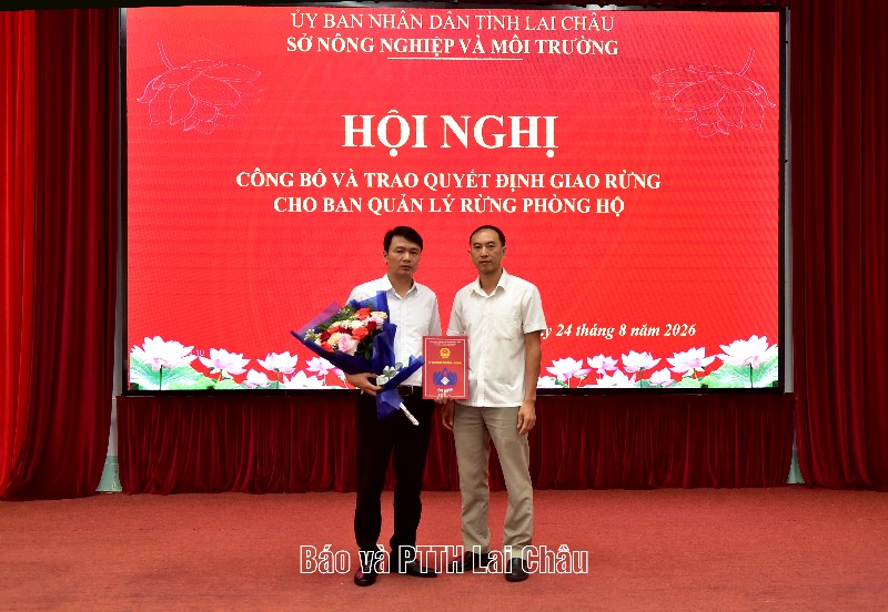 Bàn giao rừng nâng cao trách nhiệm bảo vệ rừng