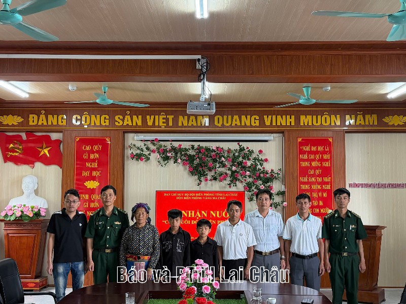 Lễ nhận nuôi “Con nuôi Đồn Biên phòng”