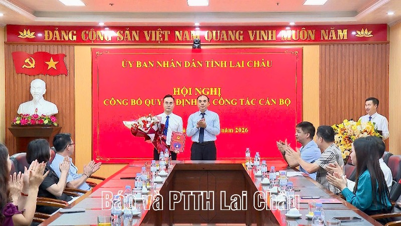 Công bố quyết định tiếp nhận và bổ nhiệm Phó Giám đốc Sở Xây dựng