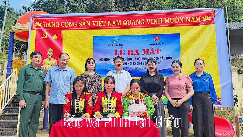 Phát huy vai trò người có uy tín trong xóa bỏ hủ tục