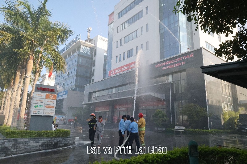 91 học viên tham gia huấn luyện nghiệp vụ phòng cháy, chữa cháy và cứu nạn, cứu hộ