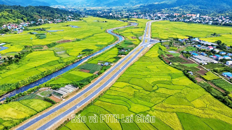Bàn giao đưa vào khai thác tuyến đường kết nối Tam Đường (cũ) với tuyến cao tốc Nội Bài - Lào Cai