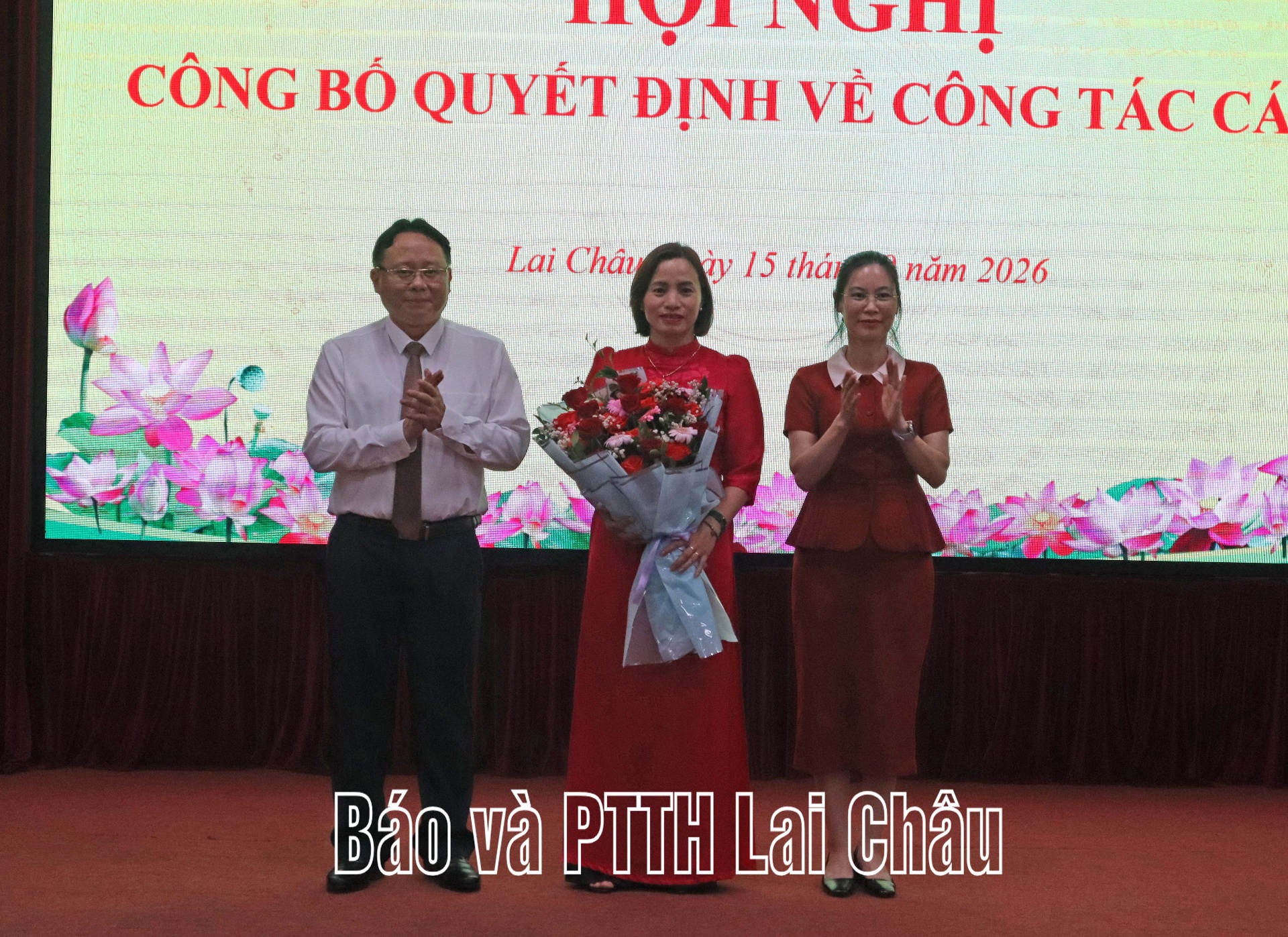 tặng hoa