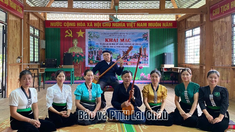 Tổ chức hoạt động duy trì câu lạc bộ bảo tồn văn hóa dân gian dân tộc Thái xã Than Uyên