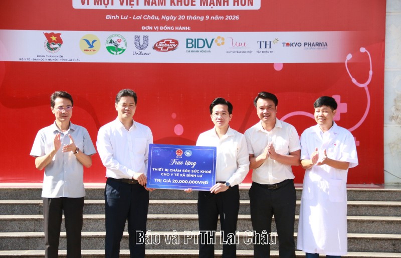 Chương trình khám bệnh “Vì một Việt Nam khỏe mạnh hơn” tại xã Bình Lư