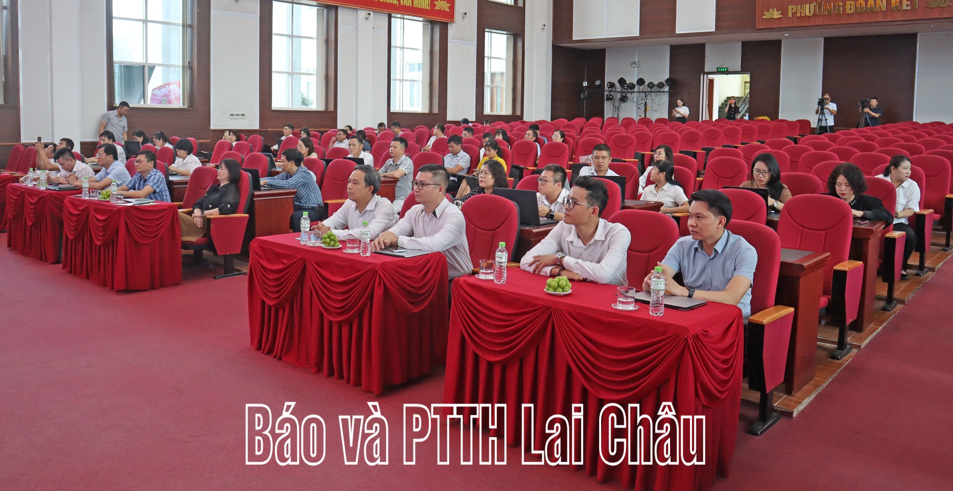 dự
