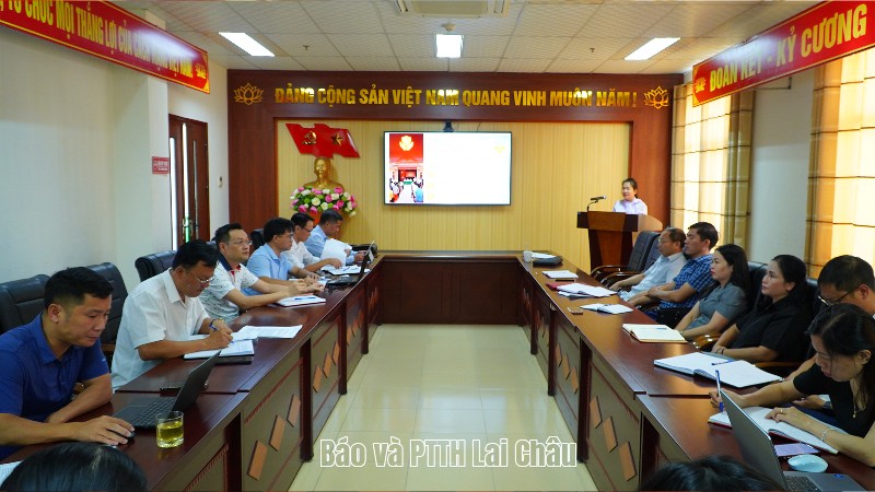 Đảng ủy Các cơ quan Đảng tỉnh: Nghiên cứu, học tập Nghị quyết, Chỉ thị của Bộ Chính trị