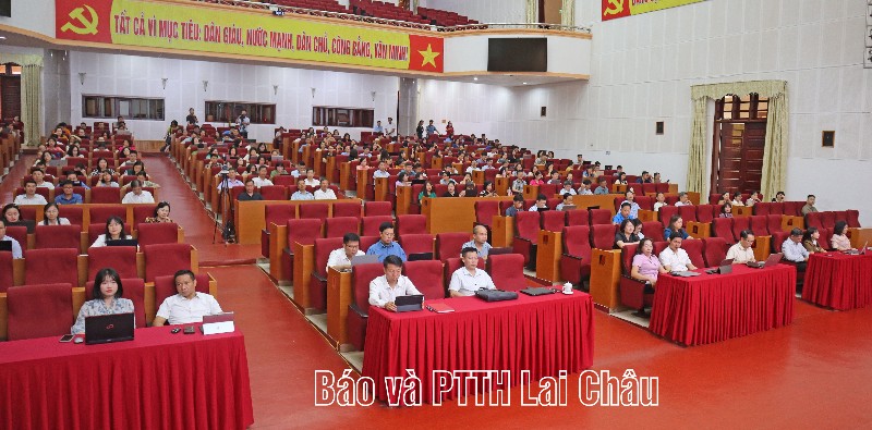 Tập huấn, bồi dưỡng kiến thức, kỹ năng số cho cán bộ, công chức, viên chức khối Đảng, MTTQ và các đoàn thể