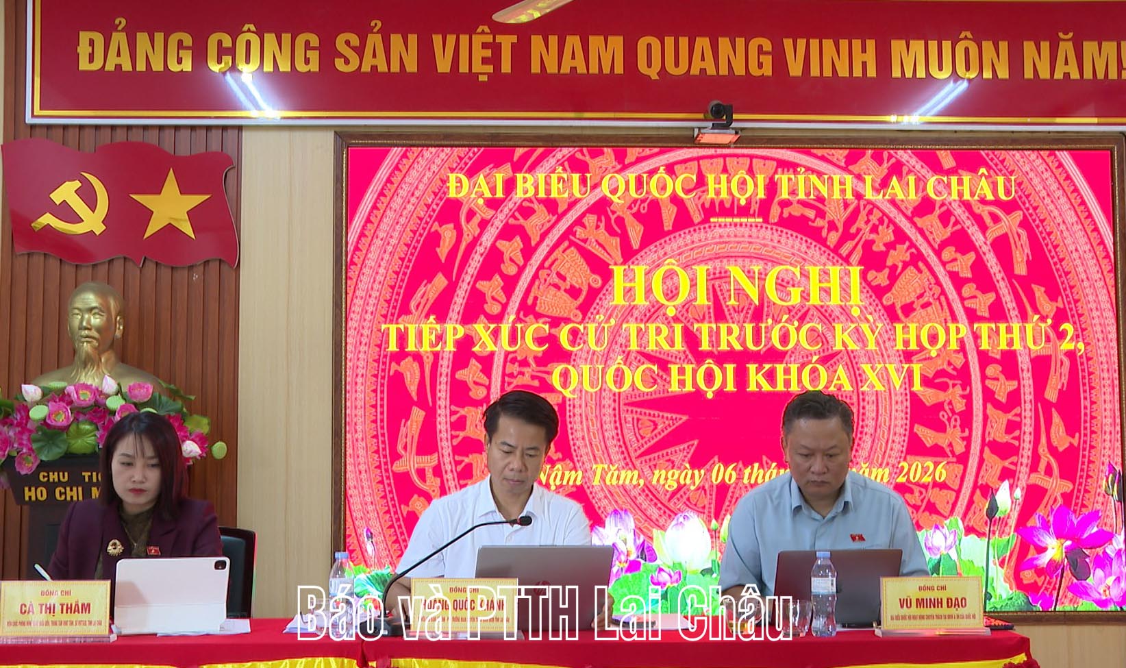chủ trì chủ trì