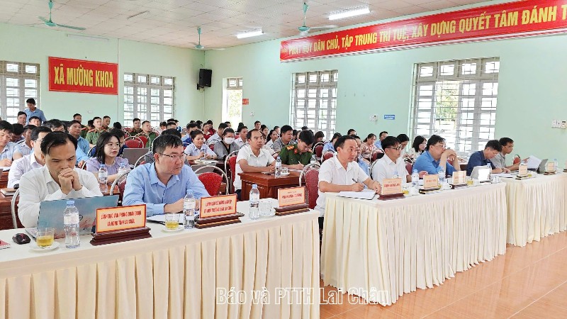 Đoàn đại biểu Quốc hội tỉnh tiếp xúc cử tri xã Mường Khoa