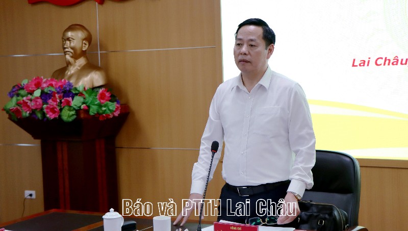 Chủ tịch UBND tỉnh Hà Quang Trung làm việc với 2 phường: Đoàn Kết, Tân Phong