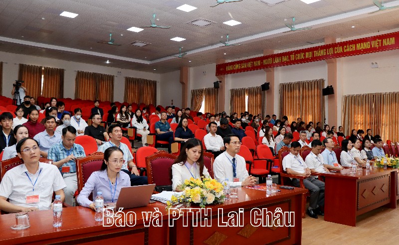 Khai mạc kỳ thi tuyển dụng công chức cơ quan Đảng, Mặt trận Tổ quốc cấp tỉnh, cấp xã đợt 2 năm 2026