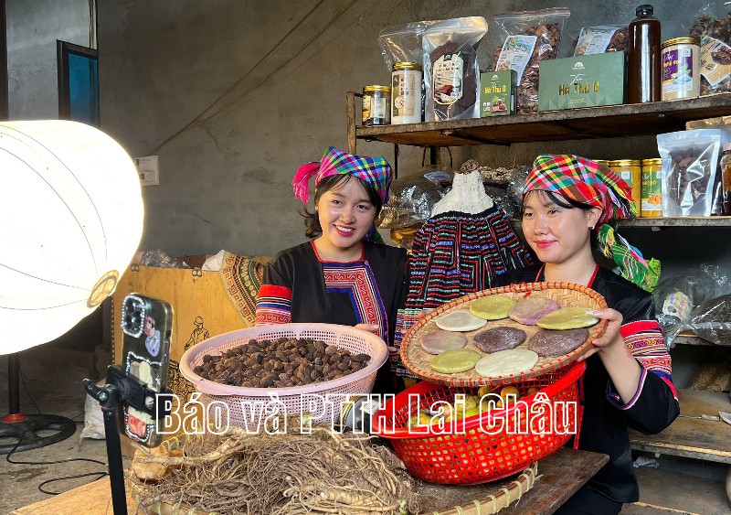Đưa văn hóa Mông lên không gian mạng