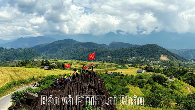 Tuổi trẻ Khun Há và hành trình "định danh" bản sắc trên nền tảng số