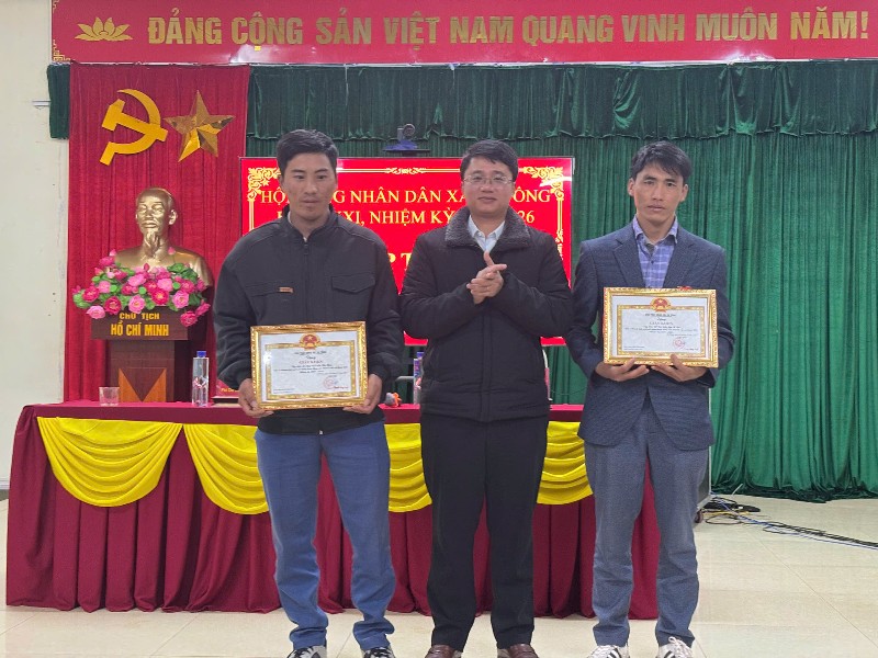 HĐND xã Tà Tổng khóa XXI, nhiệm kỳ 2021-2026: Kỳ họp thứ sáu (kỳ họp chuyên đề)