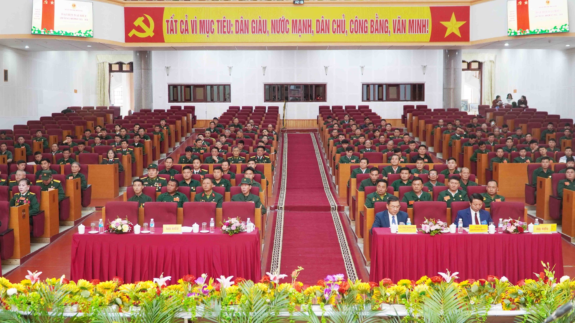 Toàn cảnh các đại biểu dự Đại hội Đại biểu Hội CCB.