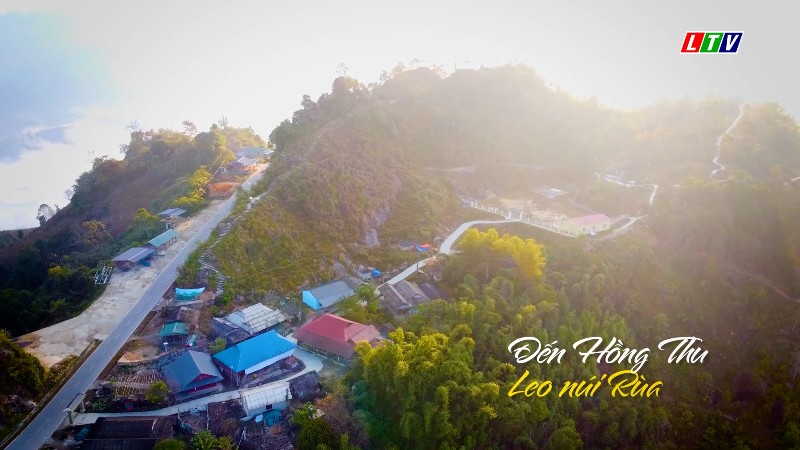 ĐẾN HỒNG THU LEO NÚI RÙA