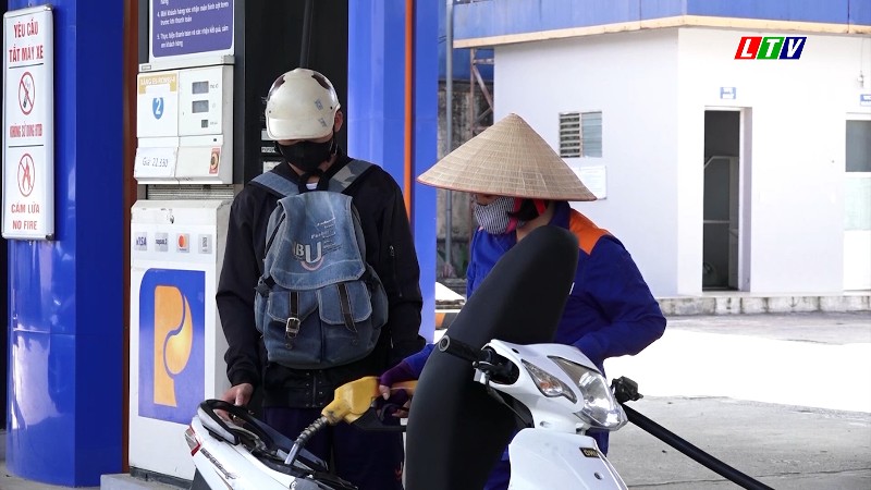  BIẾN ĐỘNG HÀNG HÓA THEO GIÁ XĂNG DẦU