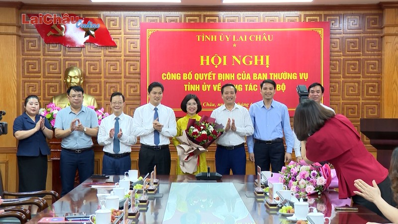 Công bố quyết định bổ nhiệm Chánh Văn phòng Tỉnh ủy