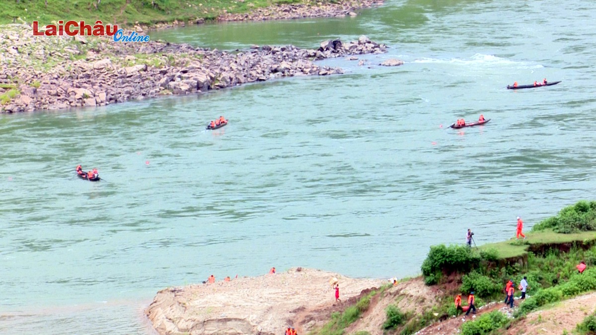 Diễn tập ứng phó bão, lụt - tìm kiếm cứu nạn huyện Nậm Nhùn năm 2023