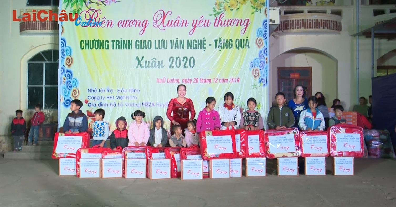 Ấm tình xuân biên cương 