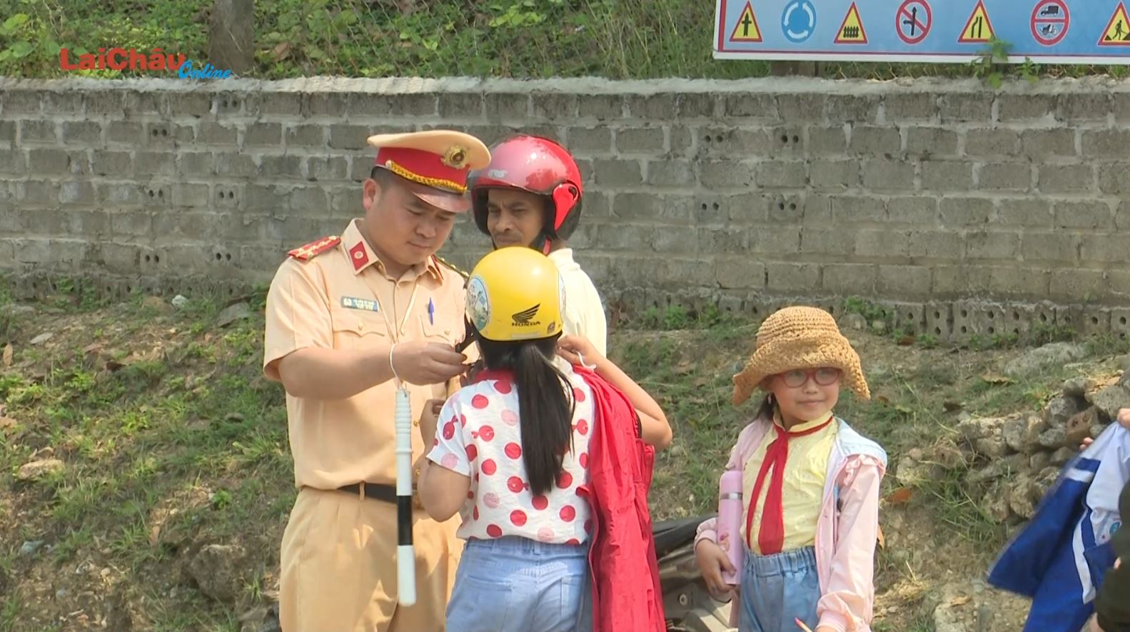 Tăng cường tuyên truyền, phổ biến pháp luật về an toàn giao thông