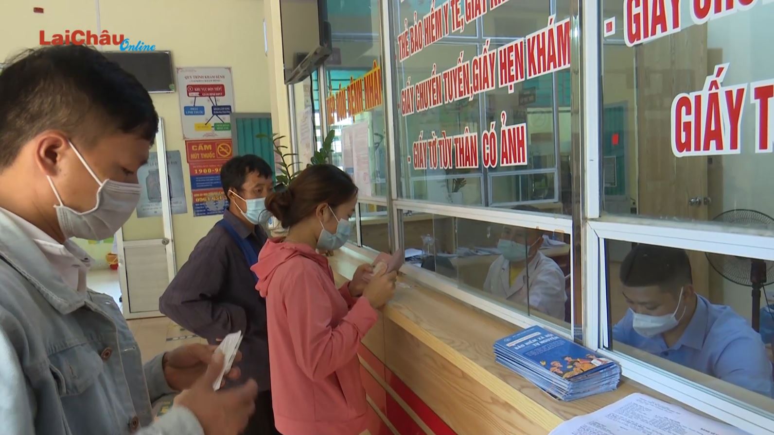 Thực hiện Quyết định 861/QĐ-TTG: Thách thức về bao phủ bảo hiểm y tế ở Phong Thổ