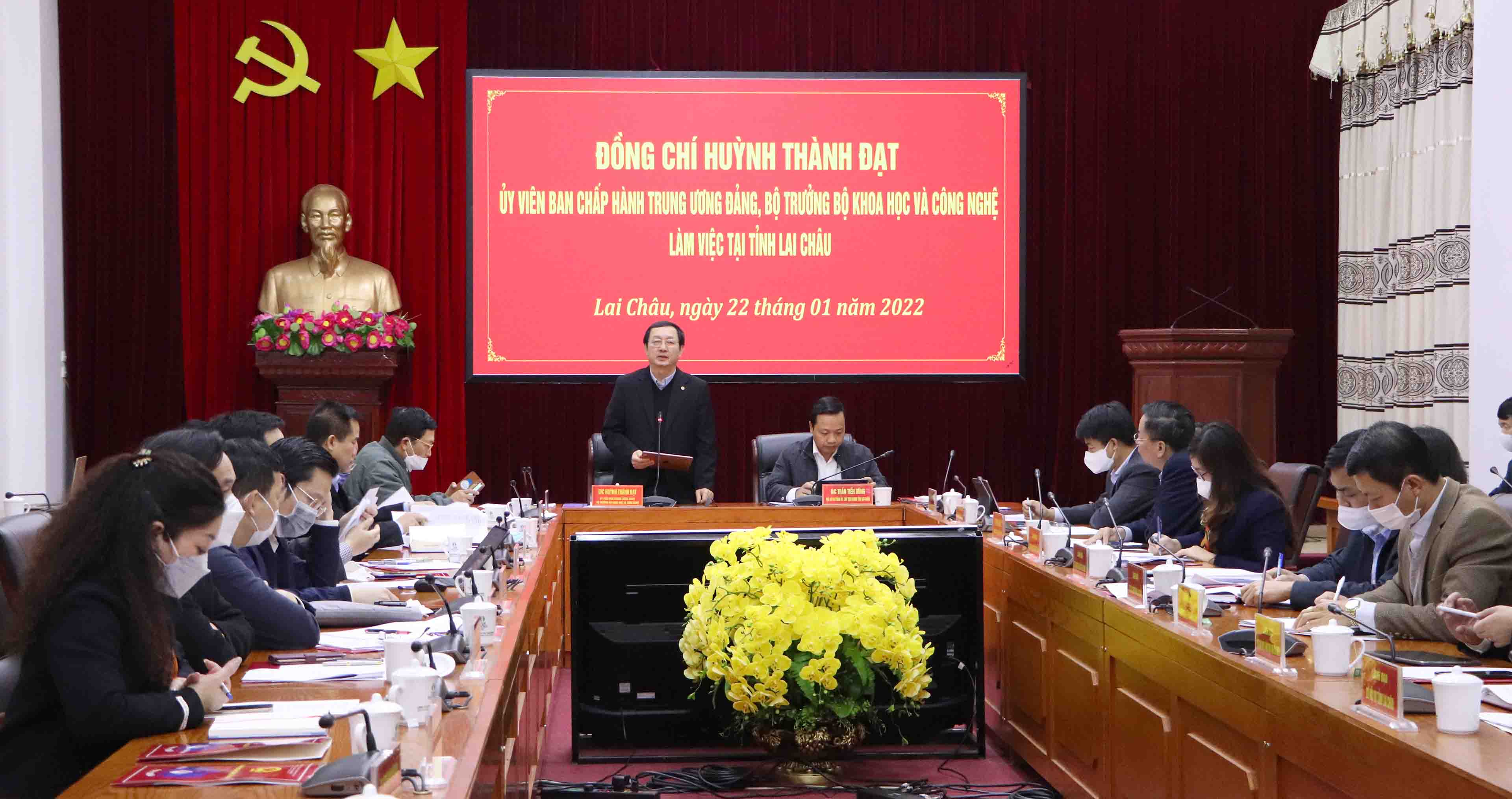 Đoàn công tác Bộ Khoa học và Công nghệ làm việc với tỉnh Lai Châu