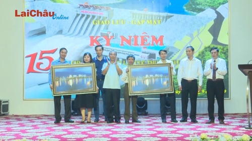 Gặp mặt, giao lưu nhân kỷ niệm 15 năm chia tách, thành lập Cục Thuế Lai Châu 